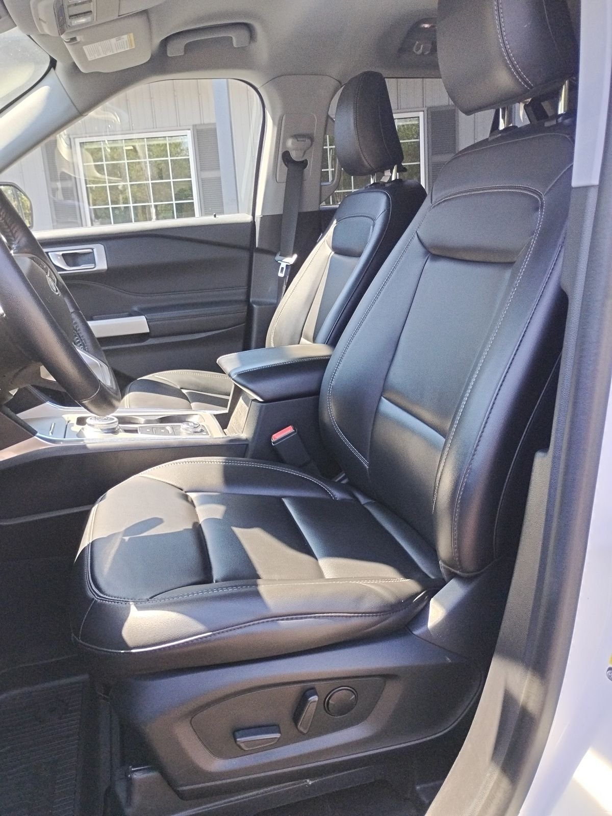 Used 2022 White Ford XLT image 21