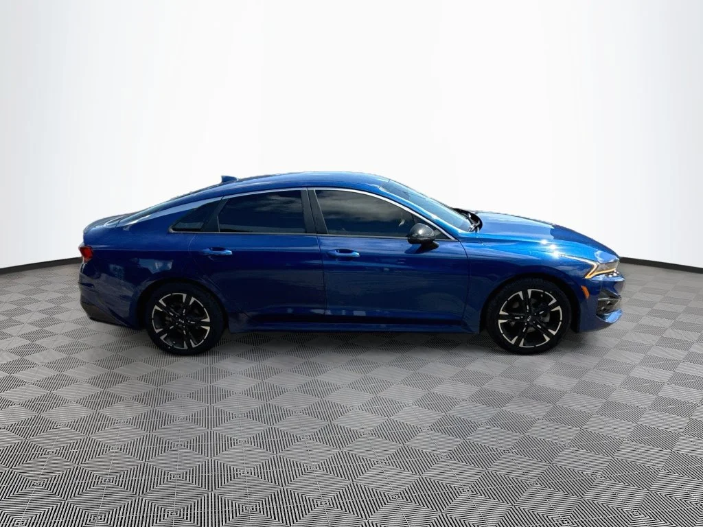 Used 2021 Blue Kia GT-Line image 5