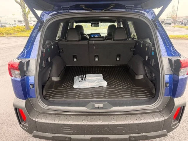 New 2026 SAPPHIRE BLUE PEARL Subaru Premium image 18