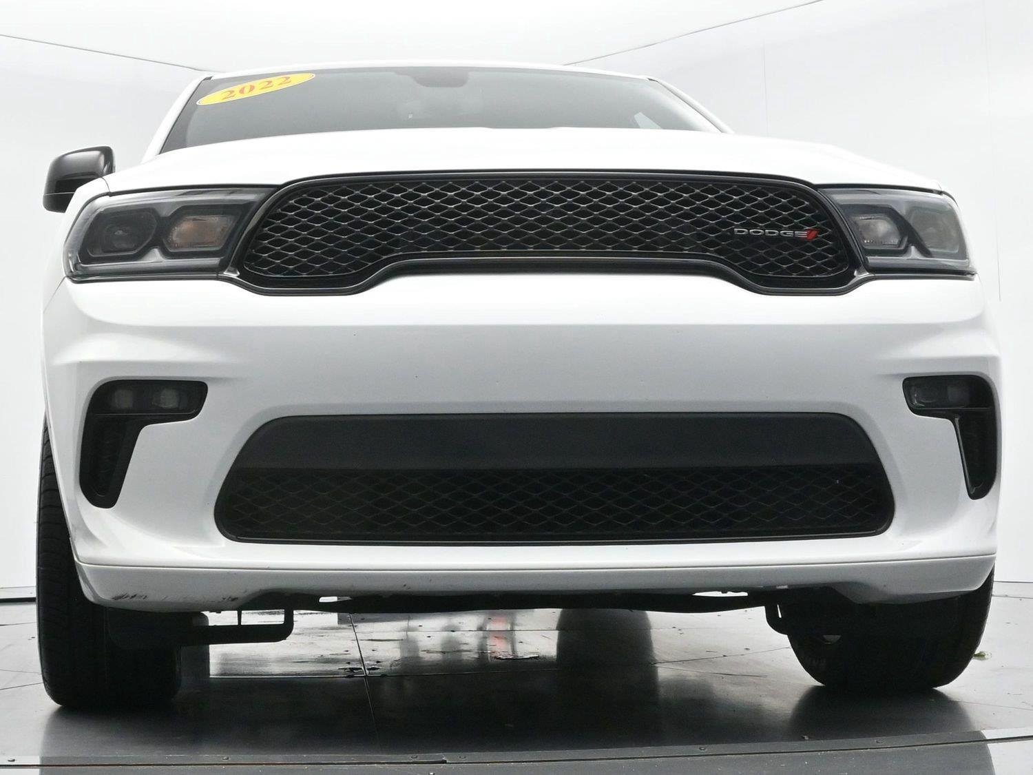 Used 2022 White Knuckle Clearcoat Dodge SXT image 49