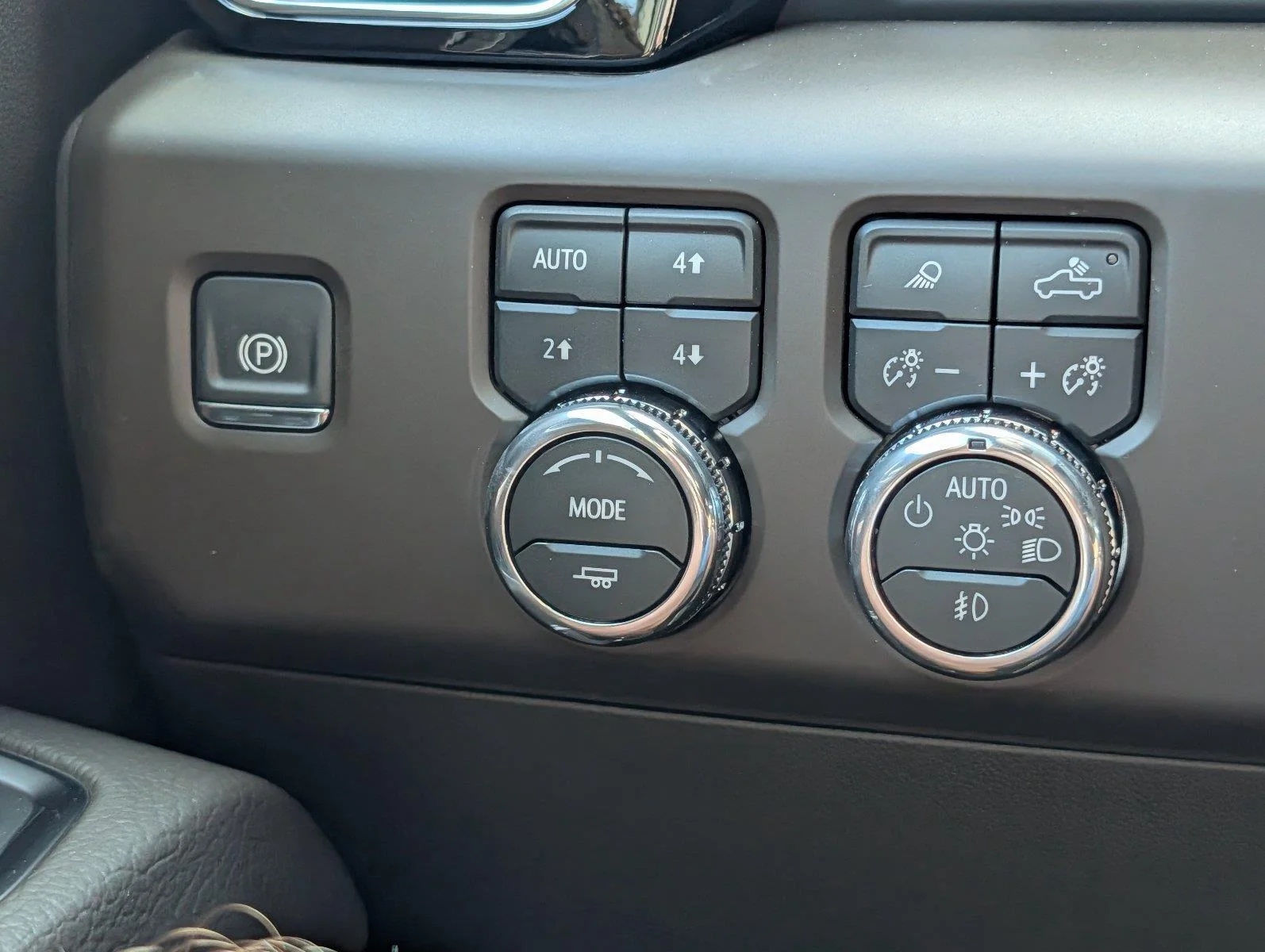 New 2026 Sterling Metallic GMC Denali image 28