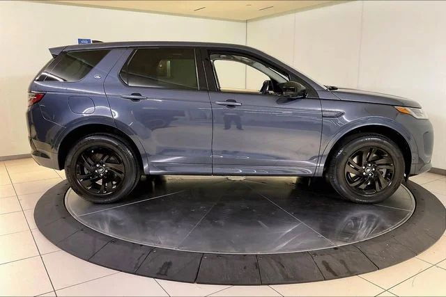 Used 2025 Blue Land Rover S image 9