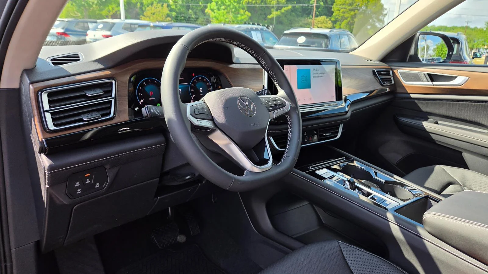 New 2026 Pure Gray Volkswagen 2.0T SE w/Technology image 25