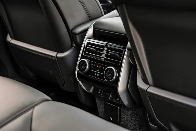 2026 Land Rover Range Rover SE - Photo 49