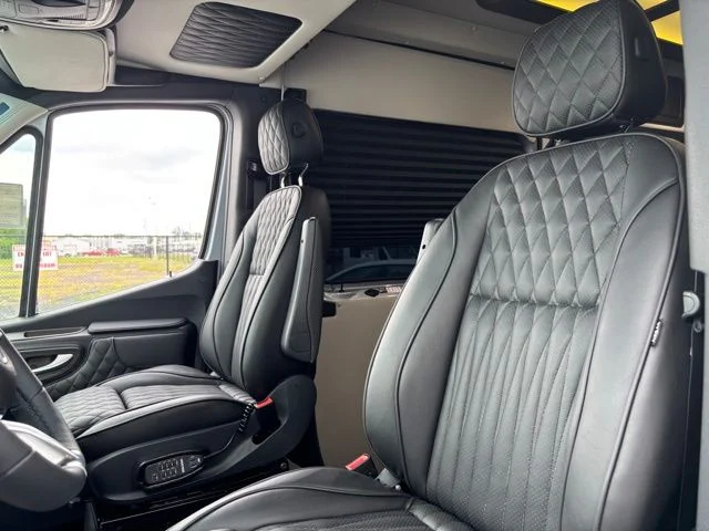 New 2026 White Mercedes-Benz Midwest Luxe Cruiser image 23