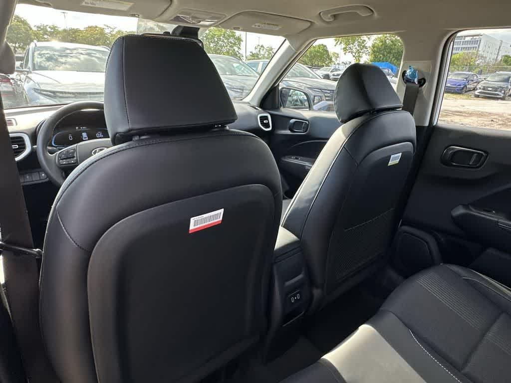New 2026 Lunar White w/Black Roof Hyundai SEL w/Two-Tone Roof image 24