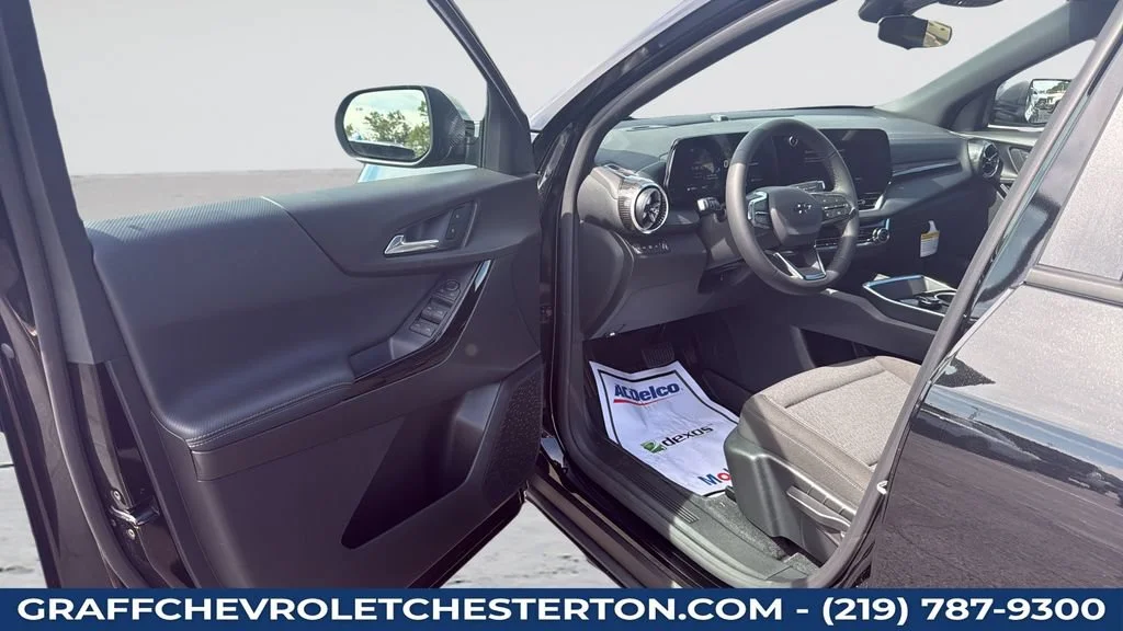 2027 Chevrolet Equinox LT - Photo 23