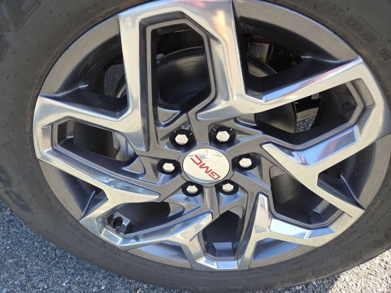 2026 GMC Sierra 1500 SLT - Photo 15