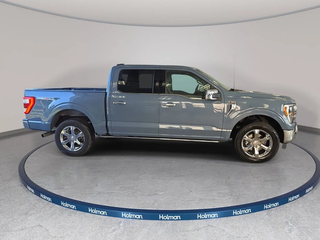 Used 2023 Azure Gray Metallic Ford King Ranch image 4