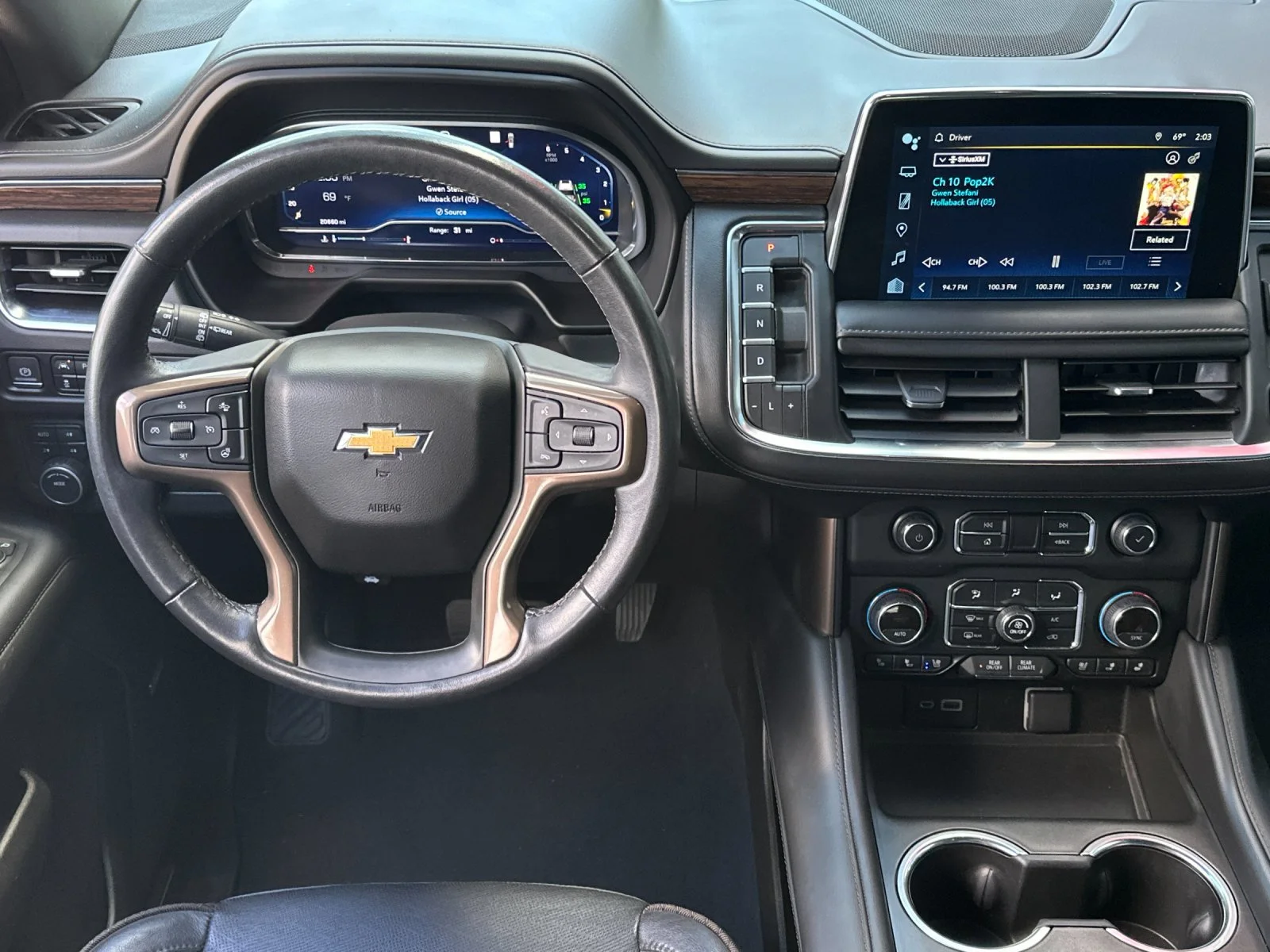 Used 2022 Black Chevrolet High Country image 13