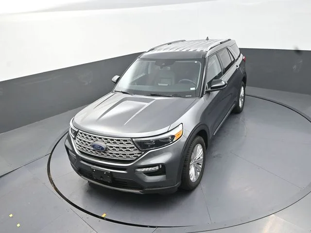 Used 2023 Gray Ford Limited image 25