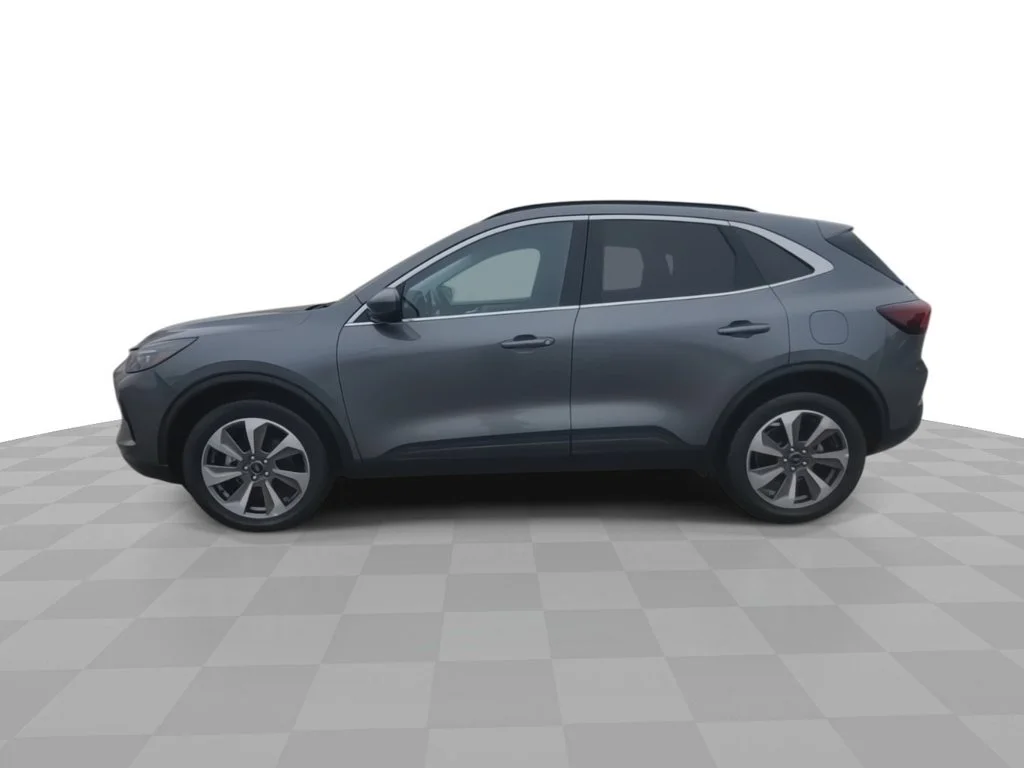 Used 2025  Ford Platinum image 6