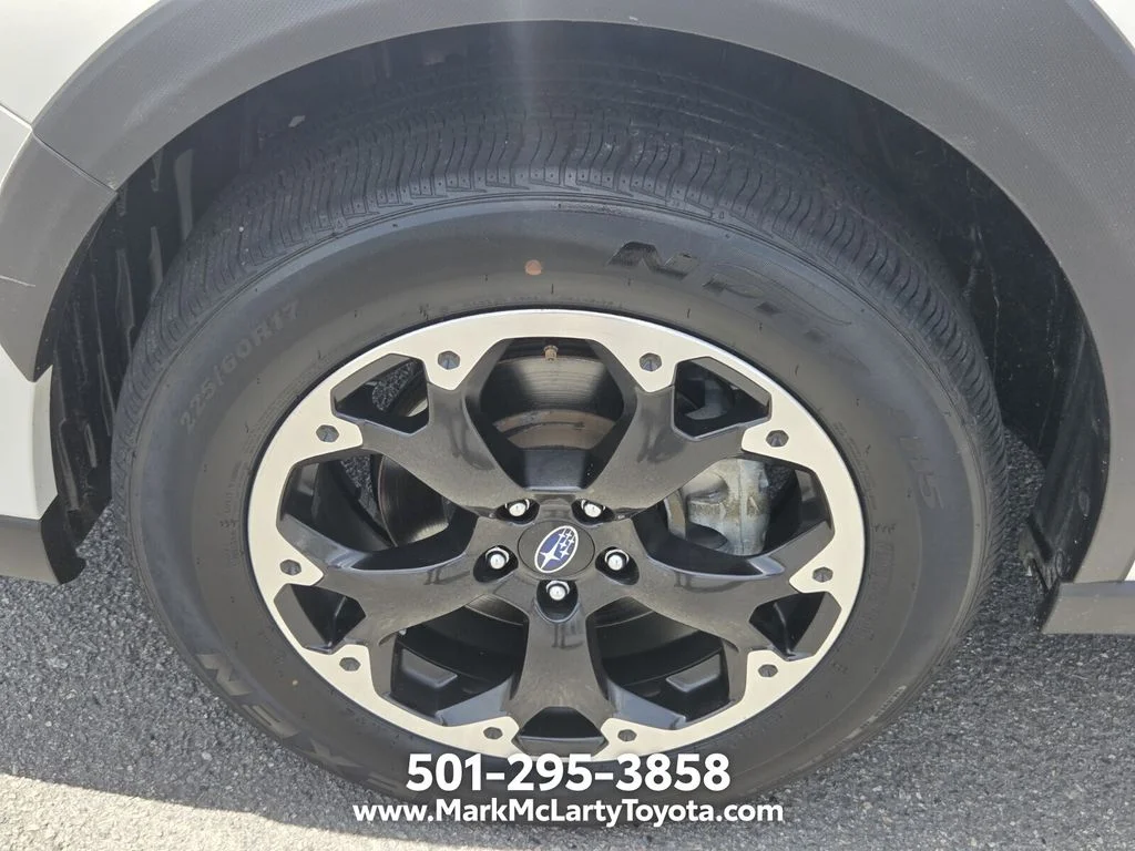 Used 2023 White Subaru Base image 16