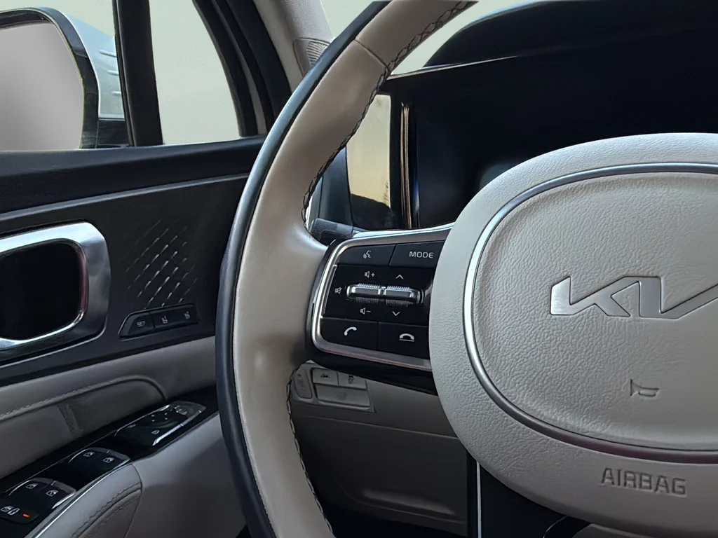 Certified Used 2024 Snow White Pearl Kia SX Prestige image 17
