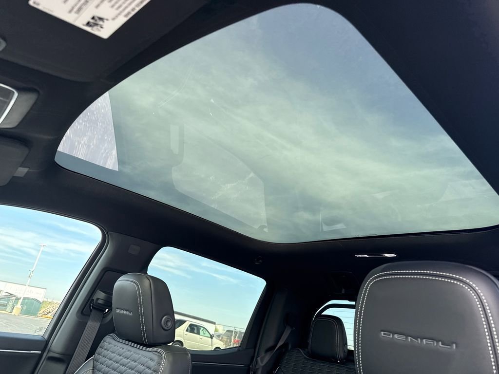 2025 GMC Sierra EV Denali - Photo 31