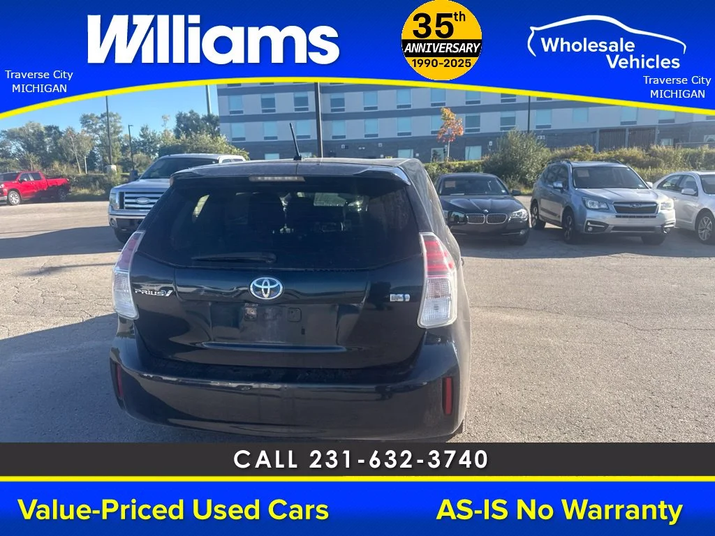 Used 2017 Aqua Toyota Three image 14