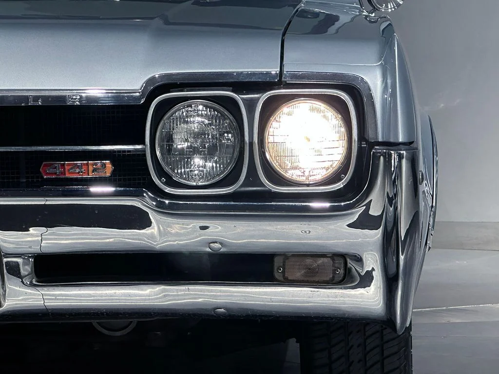Used 1966 Silver Oldsmobile  image 22