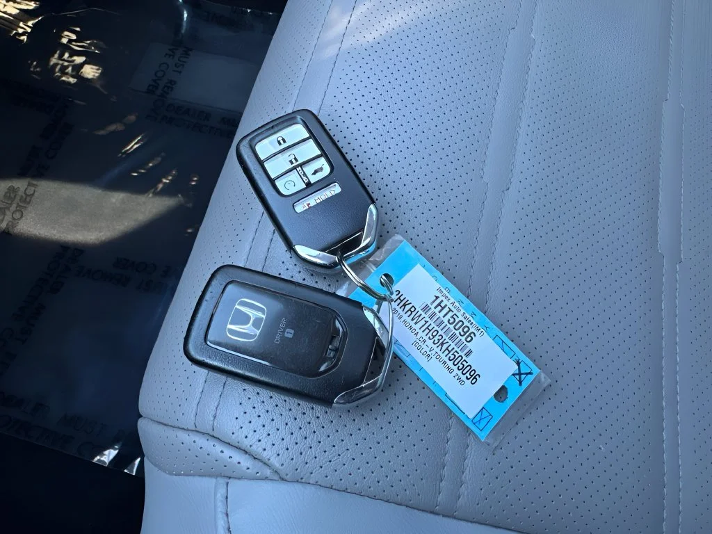 Used 2019  Honda Touring image 32