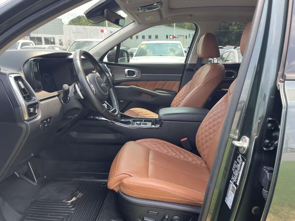 Used 2022 Green Kia X-Line SX Prestige image 18