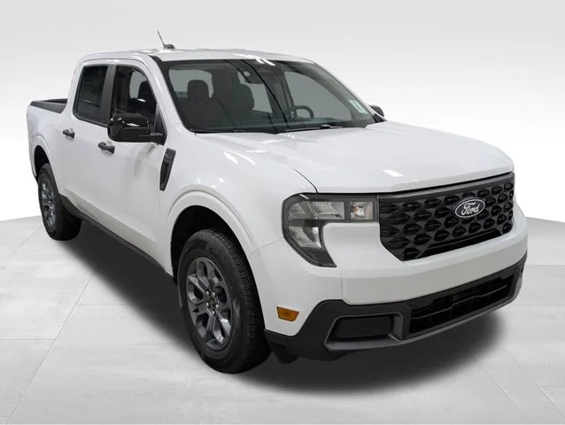 New 2026 Oxford White Ford XLT image 17