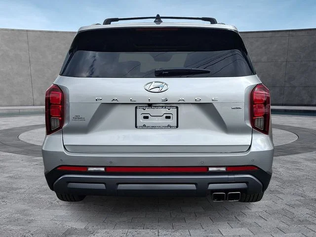 Used 2024 Silver Hyundai SEL image 9