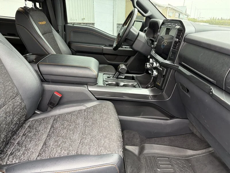 Used 2023 Grey Ford Tremor image 6