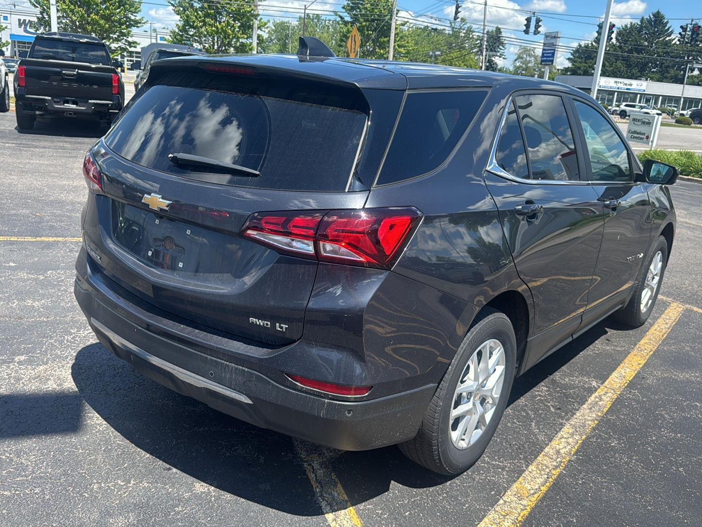 Used 2023 Iron Gray Metallic Chevrolet LT image 6