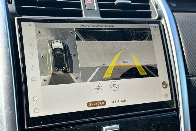 Certified Used 2025 Black Land Rover Dynamic SE image 18