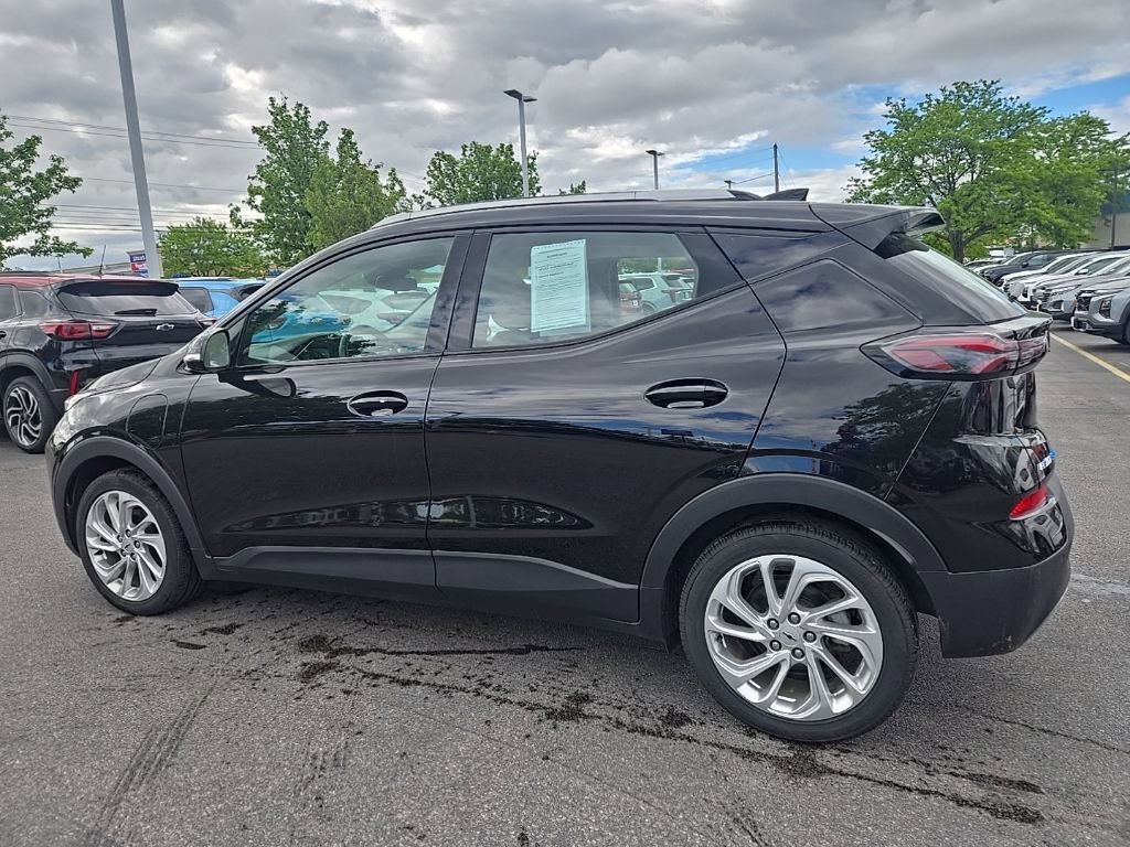 Used 2023 Mosaic Black Metallic Chevrolet LT image 3