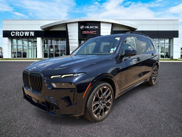 2023 BMW X7 xDrive40i's photo