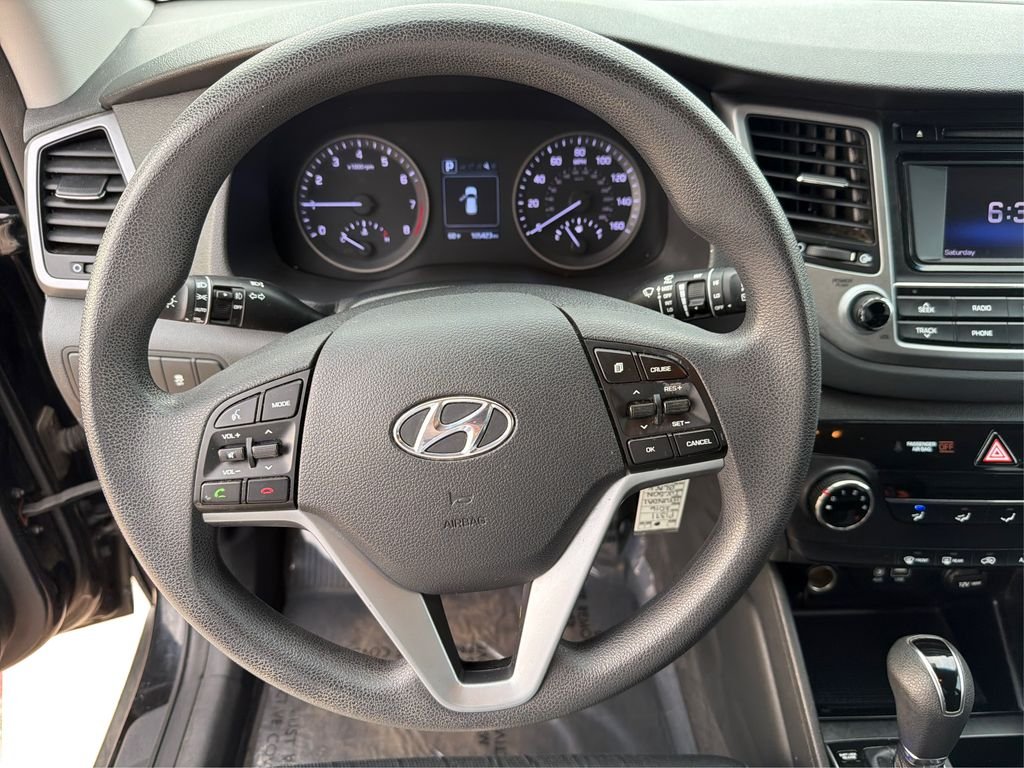 Used 2016 Ash Black Hyundai SE image 16