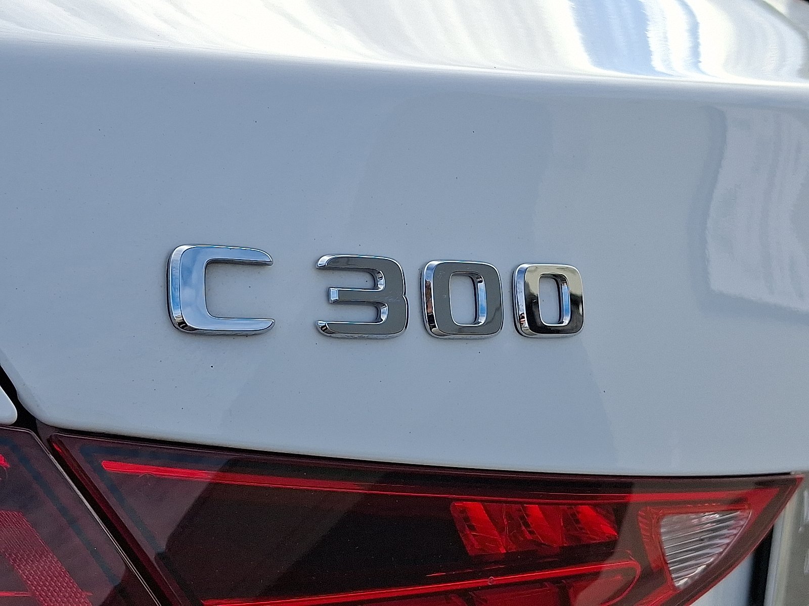 Certified Used 2023 Polar White - 149 Mercedes-Benz 4MATIC® Sedan image 29