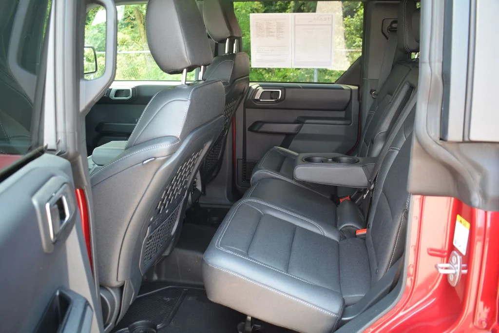 Used 2025 Red Ford Badlands image 24