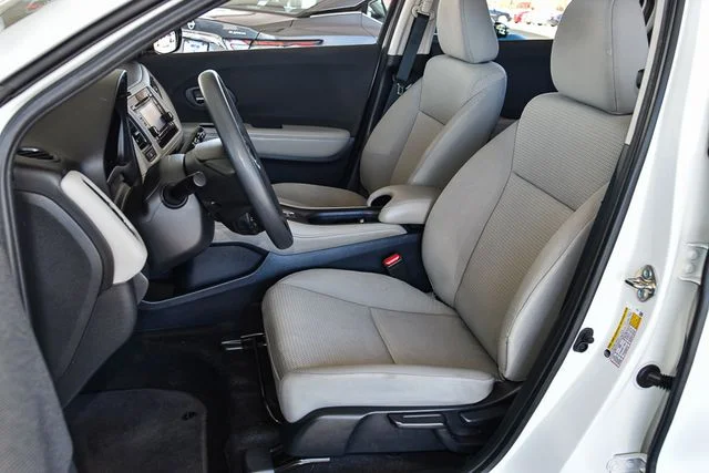 Used 2020 White Honda LX image 16