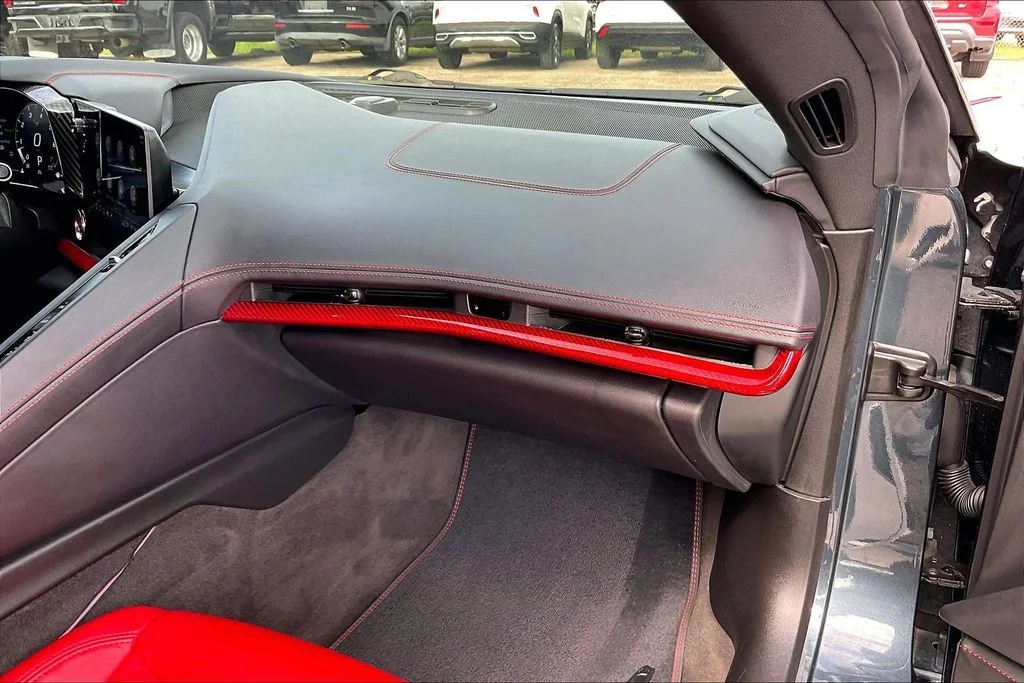 Used 2020 Gray Chevrolet Stingray image 19