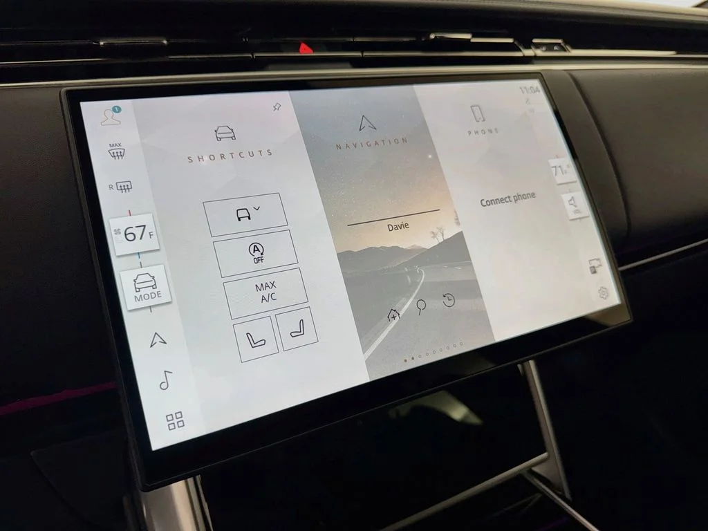 New 2026 Carpathian Grey Land Rover SE image 15