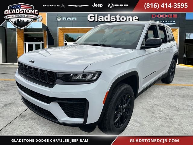 2026 Jeep Grand Cherokee Laredo Altitude