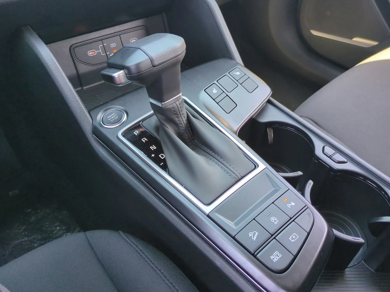 2026 Kia Sportage LX - Photo 16