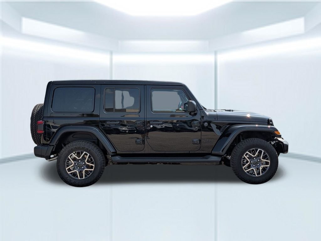 New 2026 Black Clear-Coat Exterior Paint Jeep Sahara image 8