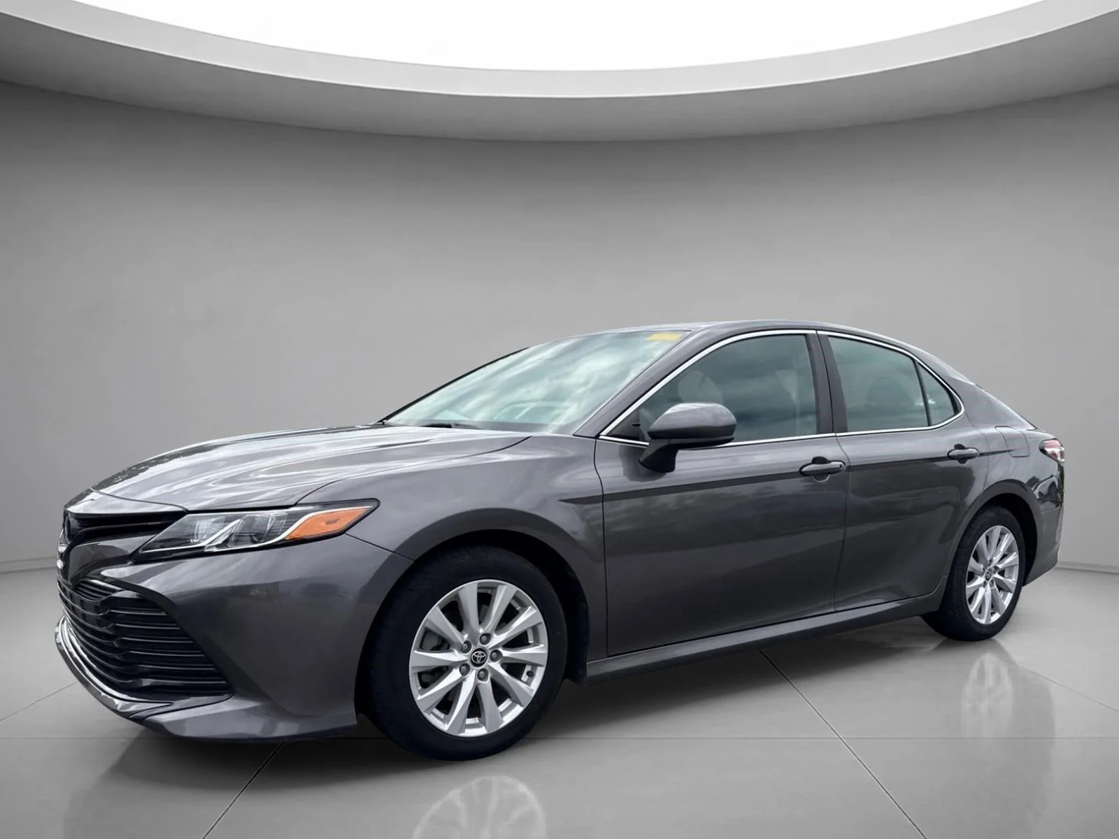 Used 2020 Predawn Gray Mica Toyota LE image 2