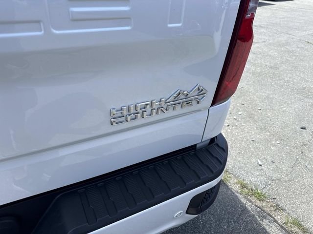 Certified Used 2024 Pearl Chevrolet High Country image 6
