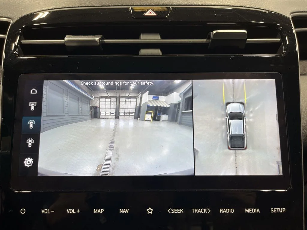 Used 2022 Ice White Hyundai Limited image 23
