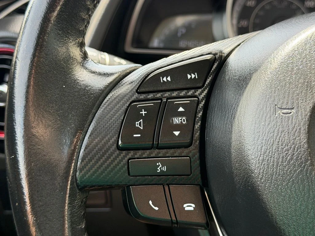 Used 2017 Blue Mazda Touring image 18