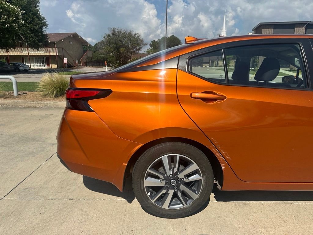 Used 2020 Orange Nissan 1.6 SV image 8