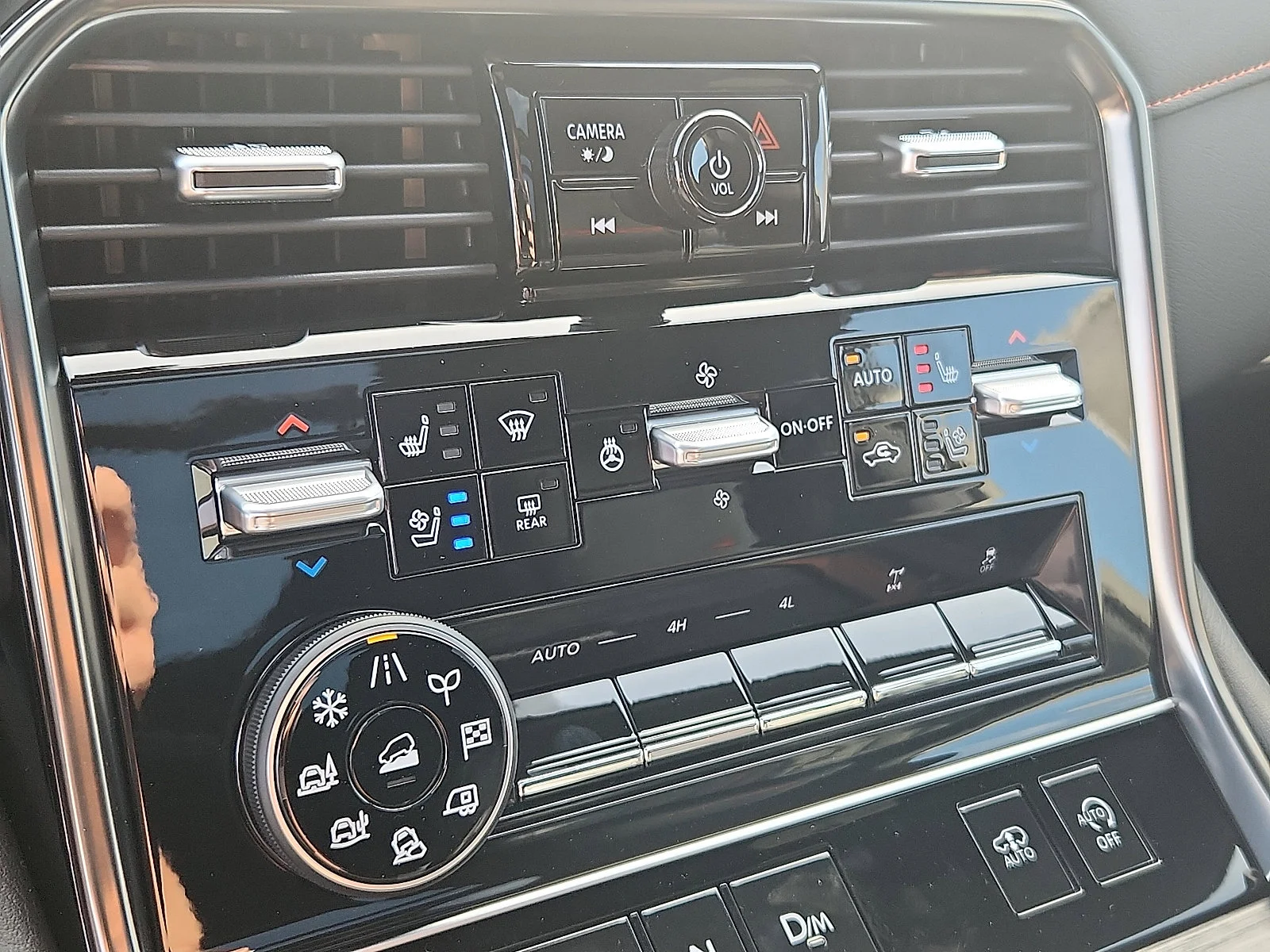 2026 Nissan Armada PRO-4X - Photo 14