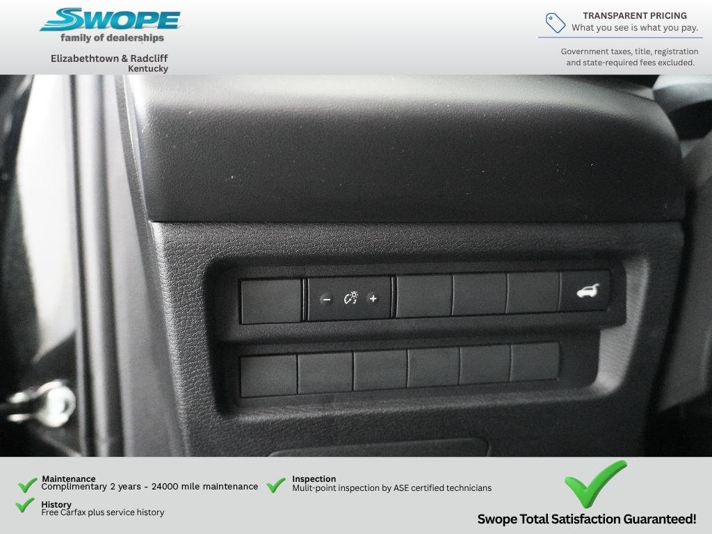 Certified Used 2025 BLACK Mitsubishi SE image 16