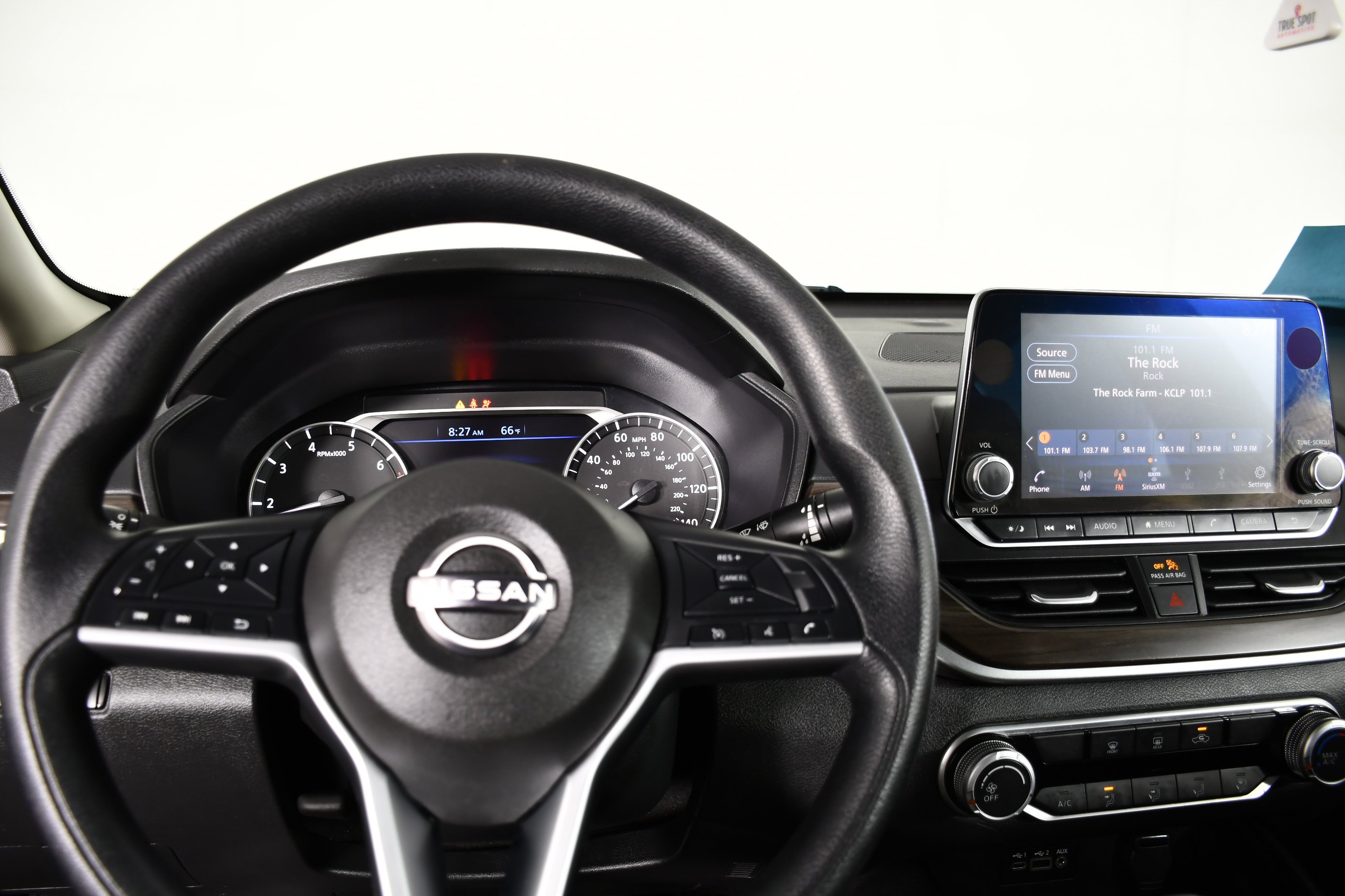 Used 2024 Super Black Nissan 2.5 SV image 16