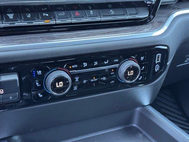 2025 Chevrolet Silverado 3500 HD LTZ - Photo 21