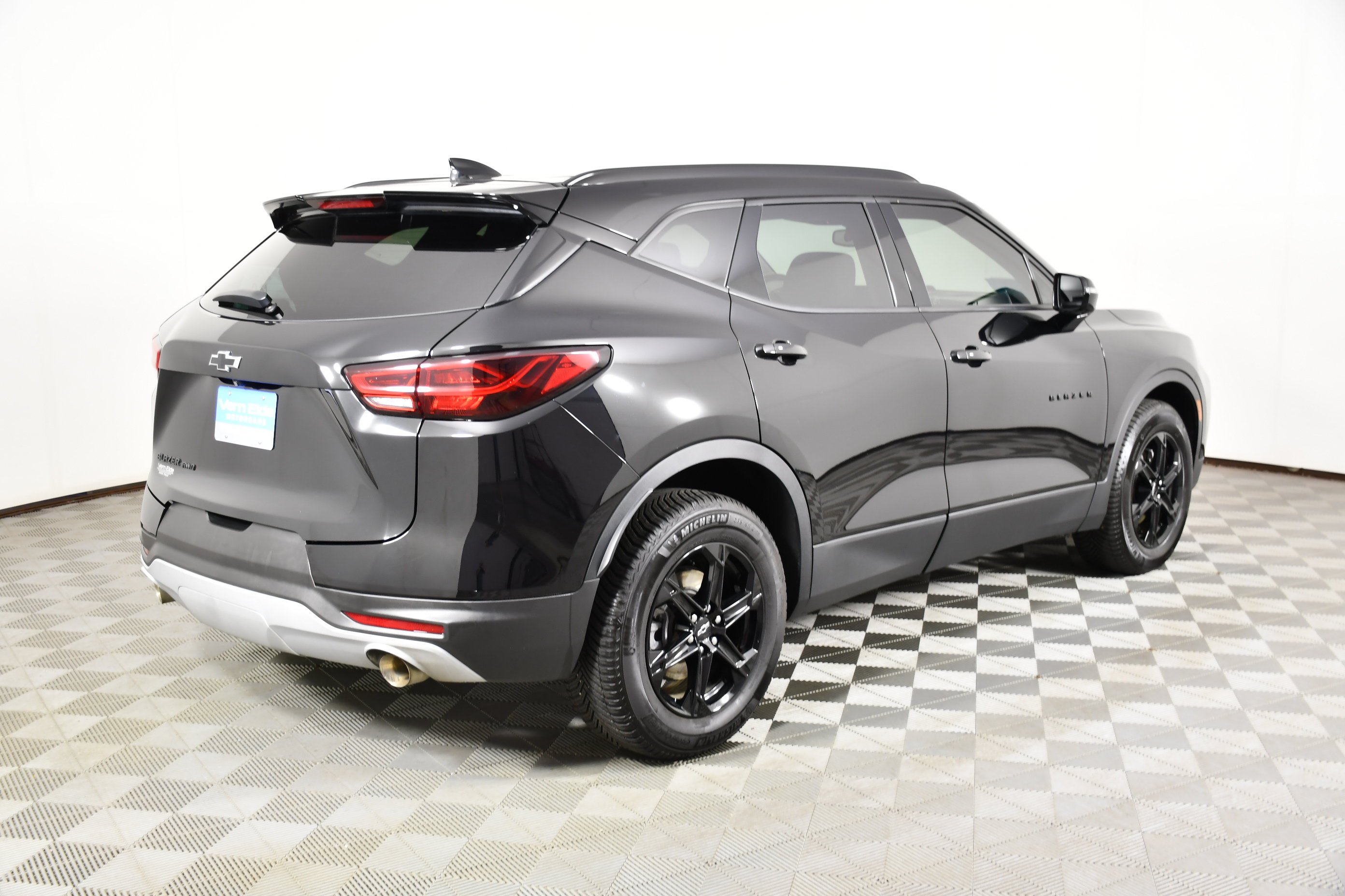 Used 2023 Black Chevrolet LT image 6