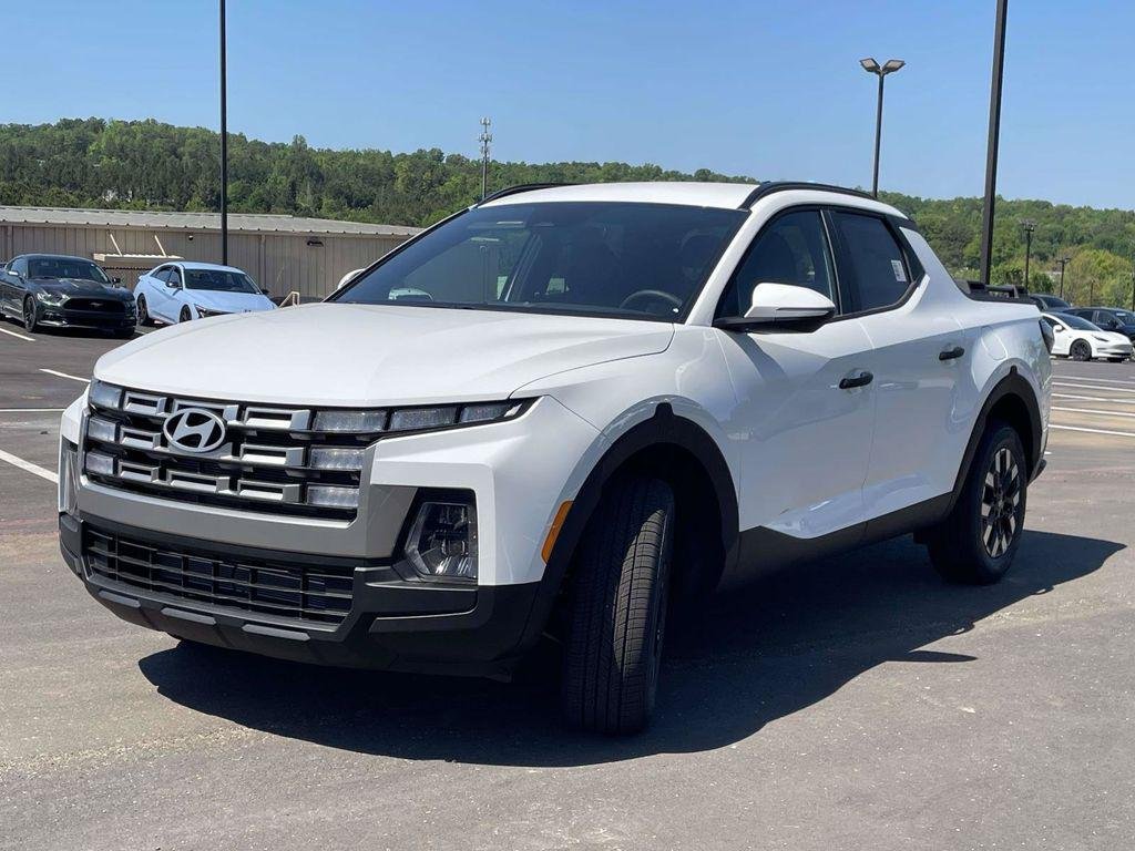 New 2026 White Hyundai SEL FWD image 32